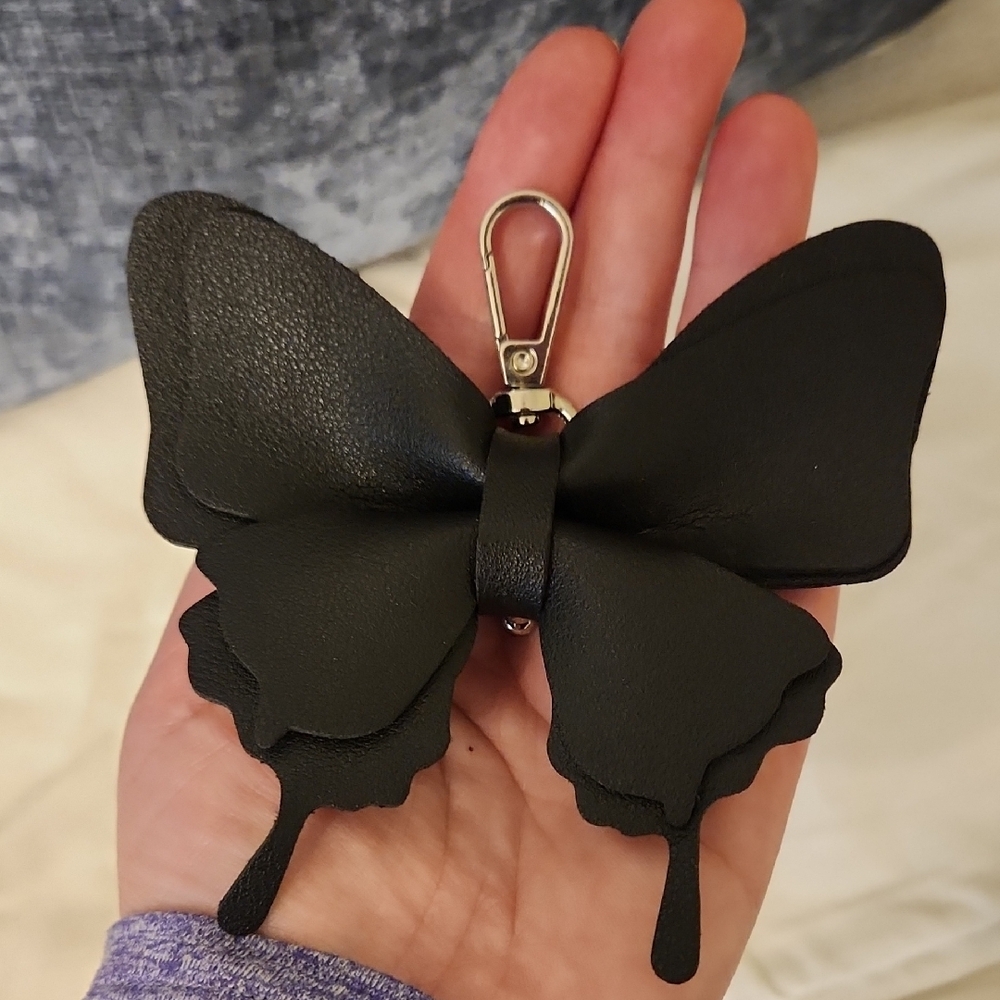 Elegant Black Butterfly Keychain